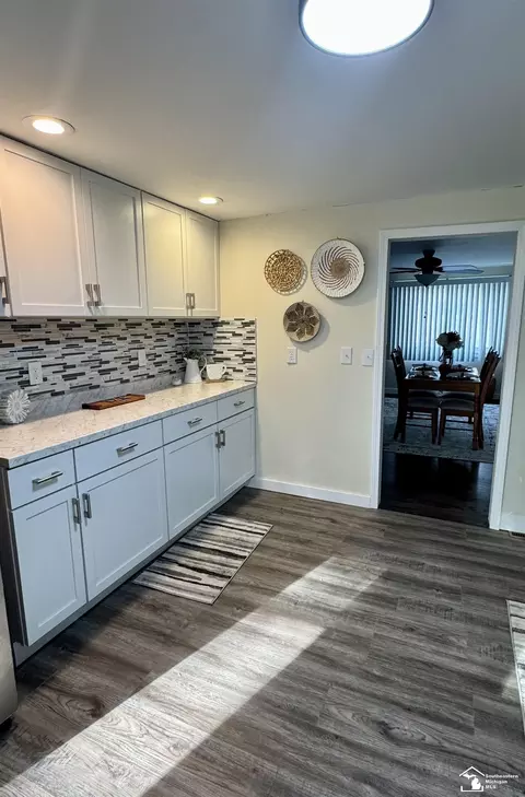 Kitchen - 124 Kessler, Monroe, MI 48162 photo 2 of 3