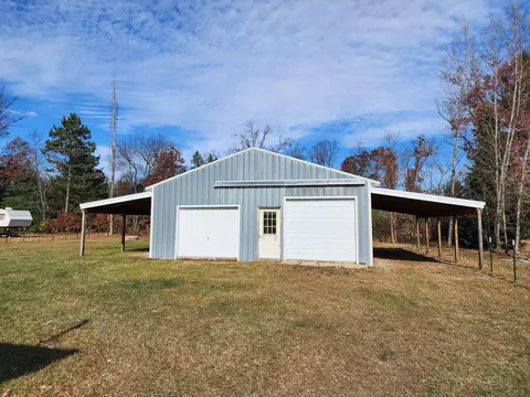 2111 Timber Ln, Harrison, MI 48625 photo 4