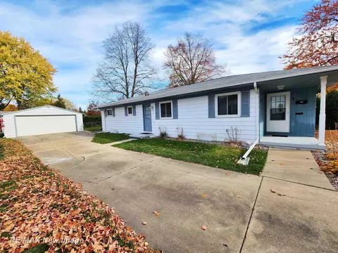 3518 Westview, Saginaw, MI 48602