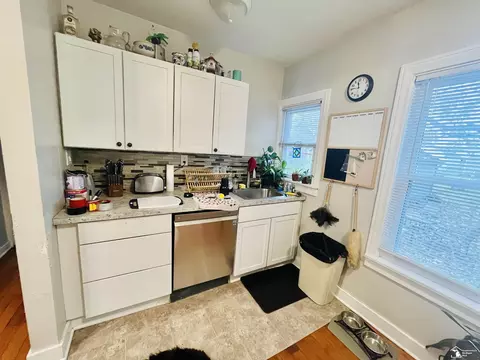 Kitchen - 722 Hubble, Monroe, MI 48161 photo 2 of 3