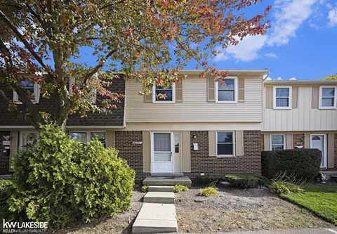 5331 Breeze Hl, Troy, MI 48098