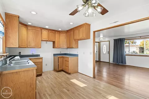 Kitchen - 7221 Bluebill, Clay, MI 48001 photo 2 of 3