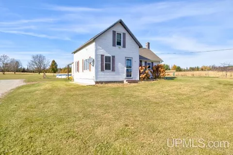 w5918 Number 135 Lane, Wallace, MI 49893