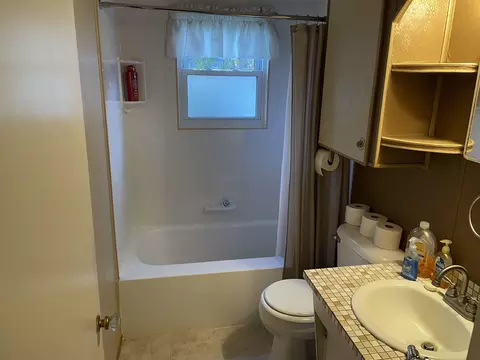 Bath - 2231 Bergin, Burton, MI 48529 photo 1 of 1