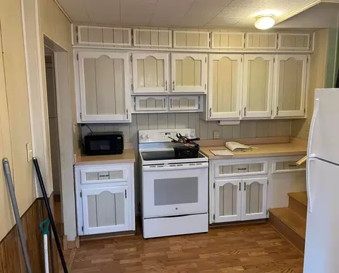Kitchen - 2231 Bergin, Burton, MI 48529 photo 2 of 2