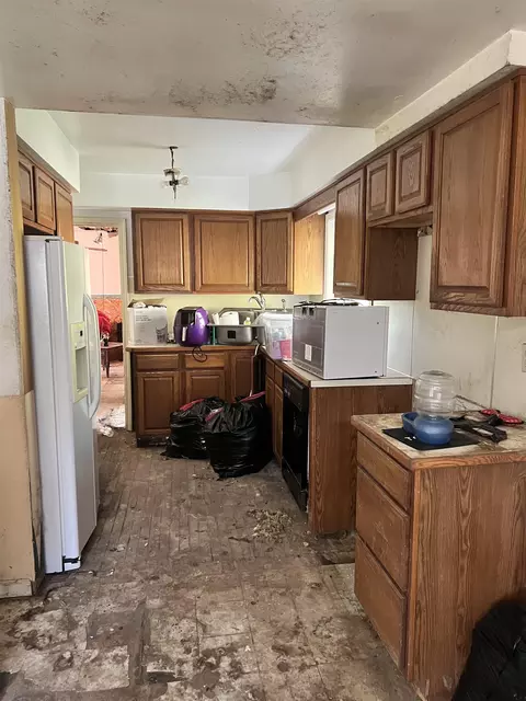 Kitchen - 1535 Ryan, Flint, MI 48532 photo 1 of 1