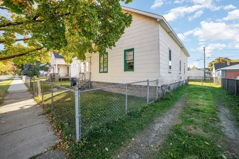 Exterior - 812 Webster, Bay City, MI 48708 photo 1 of 6