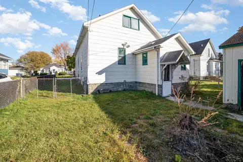 Exterior - 812 Webster, Bay City, MI 48708 photo 3 of 6