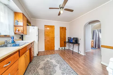 Entry Way - 812 Webster, Bay City, MI 48708 photo 1 of 1