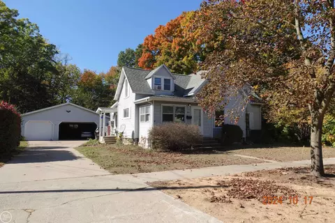 330 Cherry, South Haven, MI 49090