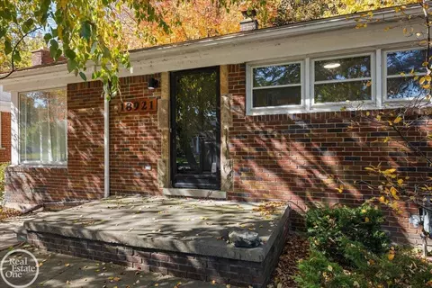 Exterior - 18921 Moon, Grosse Pointe, MI 48236 photo 3 of 8