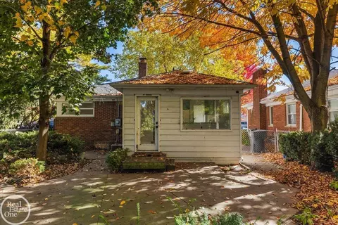Exterior - 18921 Moon, Grosse Pointe, MI 48236 photo 8 of 8