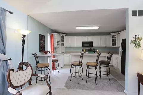 536 Oakbrook, Flushing, MI 48433 photo 8