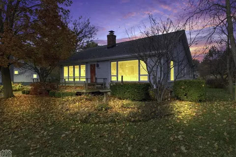 5948 River, East China, MI 48054