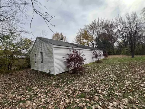 Exterior - 2499 W Maple, Flint, MI 48507 photo 2 of 3