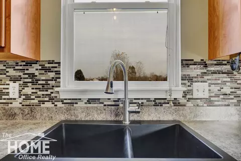 1150 Jackson, Owosso, MI 48867 photo 12