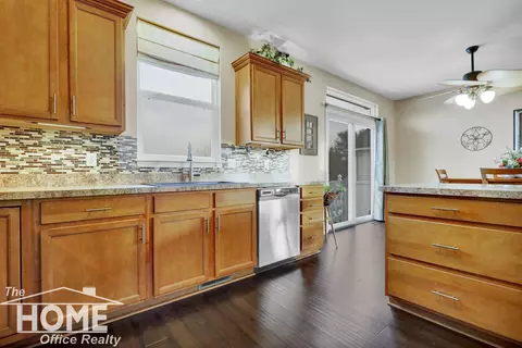 1150 Jackson, Owosso, MI 48867 photo 11