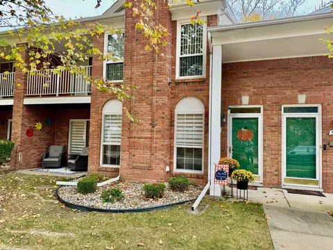 52120 Heatherstone, Macomb, MI 48042