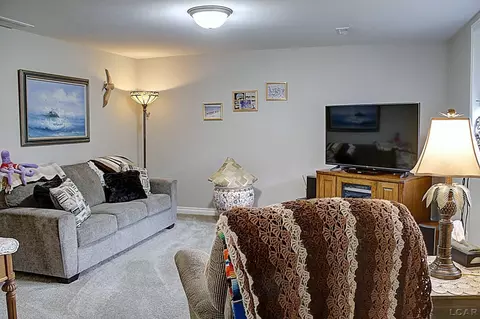 Living - 817 War Bonnet, Tecumseh, MI 49286 photo 4 of 5