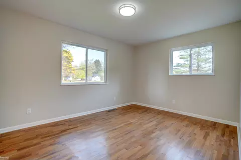 8072 Davison, Davison, MI 48423 photo 18