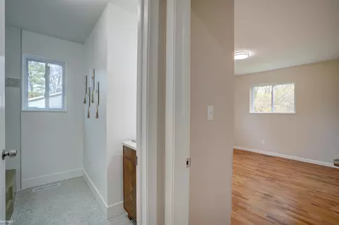 8072 Davison, Davison, MI 48423 photo 20