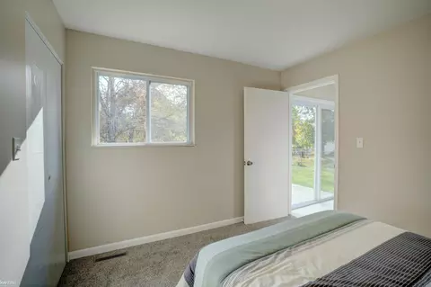 8072 Davison, Davison, MI 48423 photo 17