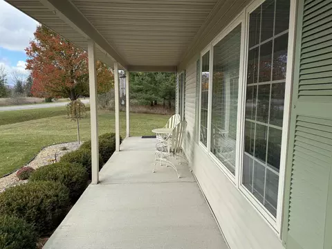 Exterior - 1741 Manchester, Gladwin, MI 48624 photo 2 of 14
