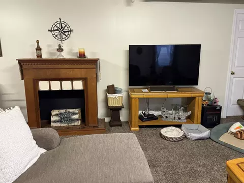 Living - 1741 Manchester, Gladwin, MI 48624 photo 4 of 6