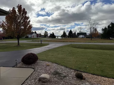 Exterior - 1741 Manchester, Gladwin, MI 48624 photo 7 of 14