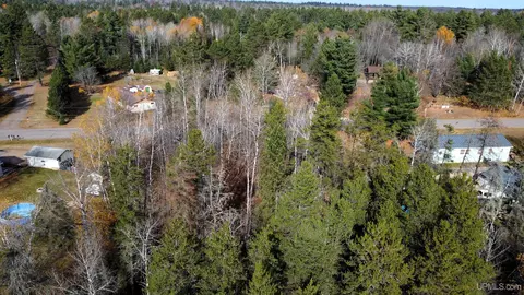 8 Lawer, Ishpeming, MI 49849 photo 3