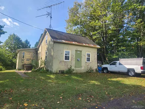25282 Bridge, Calumet, MI 49913
