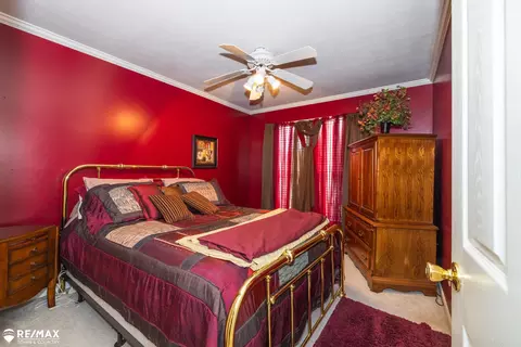 Bedroom - 6351 River, Flushing, MI 48433 photo 4 of 5