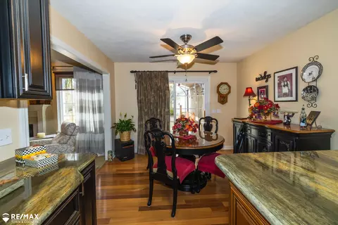 Dining - 6351 River, Flushing, MI 48433 photo 3 of 3