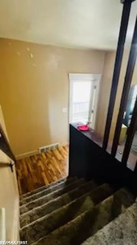 Entry Way - 1223 1st, Jackson, MI 49203 photo 4 of 7