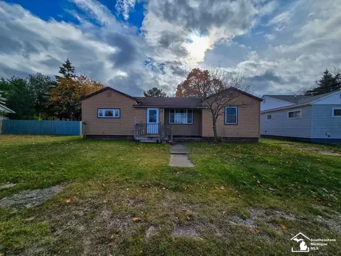408 E John, Newberry, MI 49868