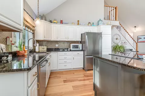 Kitchen - 766 Rivers Ter, Gladwin, MI 48624 photo 6 of 7