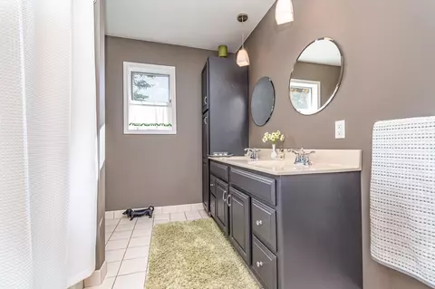 Bath - 766 Rivers Ter, Gladwin, MI 48624 photo 2 of 4