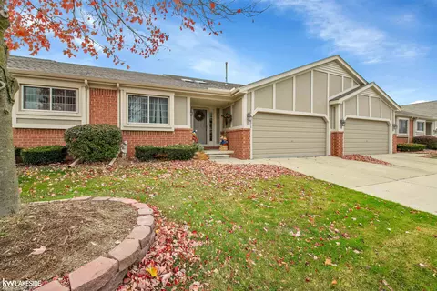 18500 Brookside, Clinton Township, MI 48038