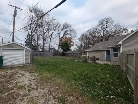 Exterior - 908 Cedar, Saint Clair, MI 48079 photo 6 of 10