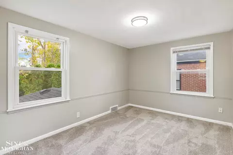 19216 Raymond, Grosse Pointe Woods, MI 48236 photo 19