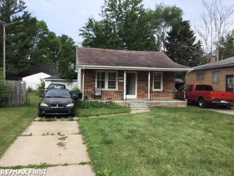 17377 Hamburg, Detroit, MI 48205