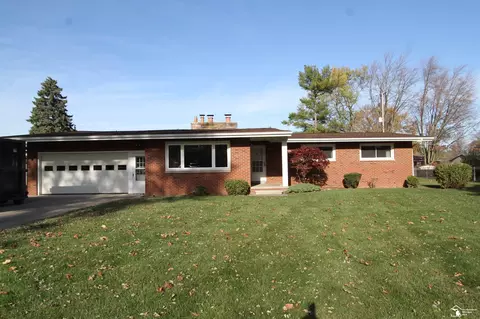 5018 Brentwood, Monroe, MI 48161