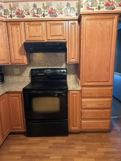 23503 Willard, Warren, MI 48089 photo 11