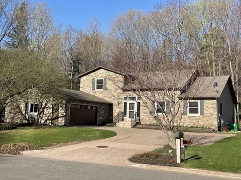 2001 Jenny, Marquette, MI 49855