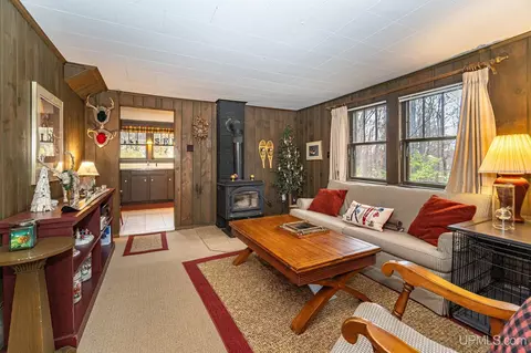 1206 B, Wakefield, MI 49968 photo 4
