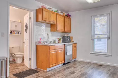 433 E Comstock, Owosso, MI 48867 photo 5