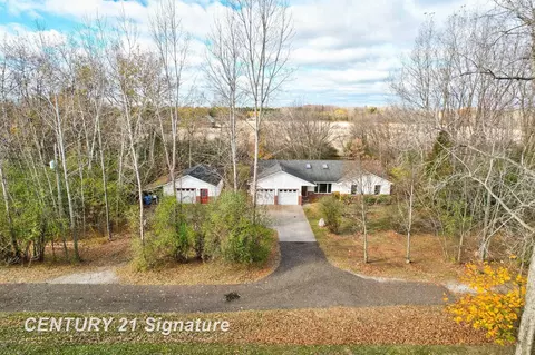 4698 Joan, Auburn, MI 48611