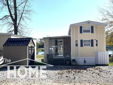 10001 E Goodall #231, Durand, MI 48429