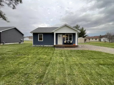 104 N Black Riv, Croswell, MI 48422