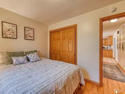 2020 Sheick, Monroe, MI 48162 photo 13